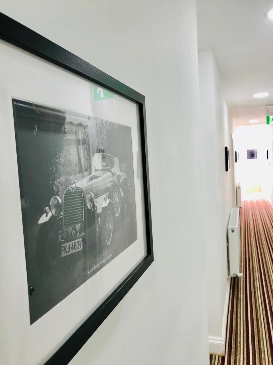The Bank Otel Barking  Dış mekan fotoğraf